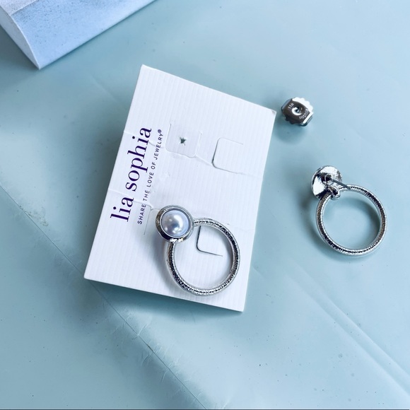 Lia Sophia Silver Plated Stud Earrings - Picture 2 of 3